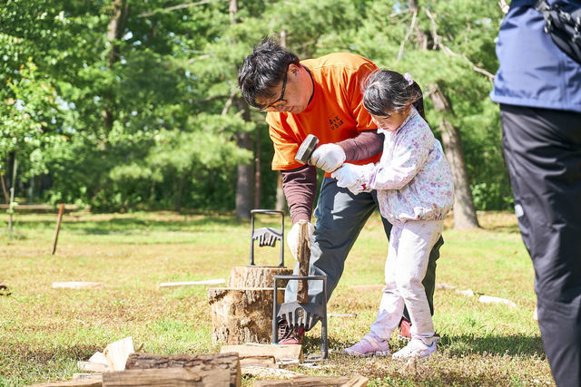 はじめての薪割り体験